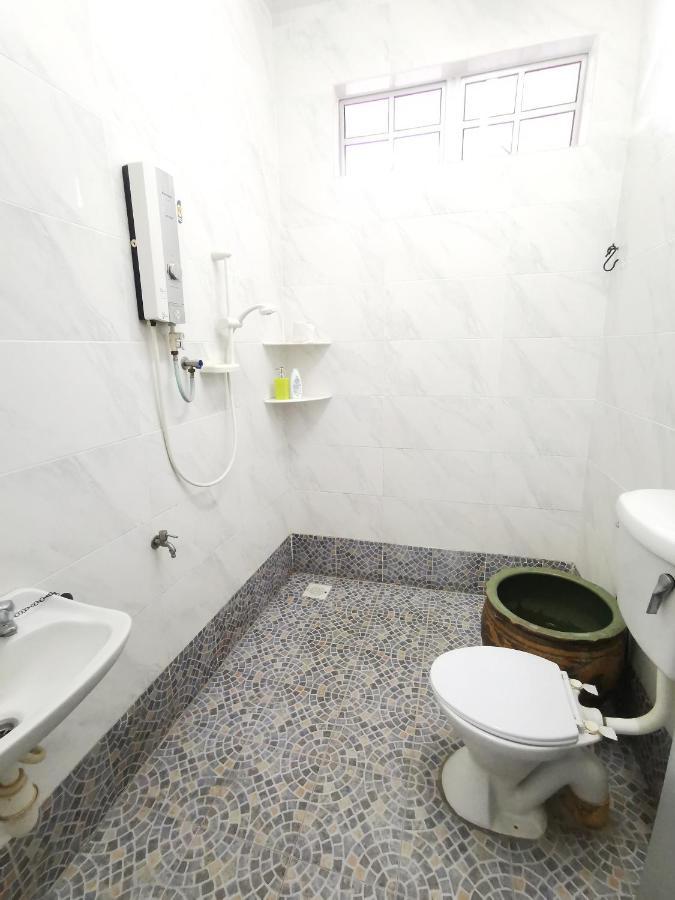 Jen Pd Homestay - Unique, Antique House No Wifi Порт-Диксон Экстерьер фото